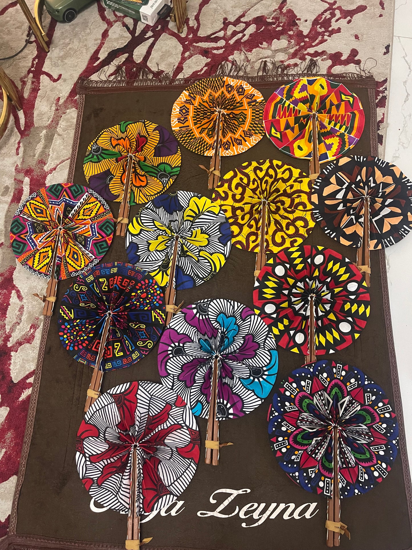 Éventail artisanal